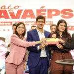 Aava Santiago se filia ao PSB e assume presidência da sigla em Goiás